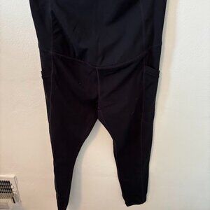 Fabletics - PureLuxe High-Waisted Maternity 7/8 Legging